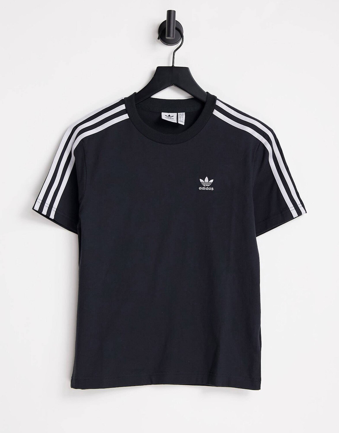 

Черная блестящая футболка с 3 полосками adidas Originals
