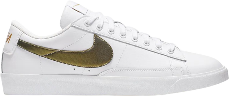 Nike blazer low on sale gold