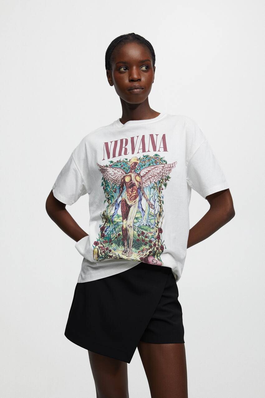 

Белая футболка «Нирвана» Pull&Bear