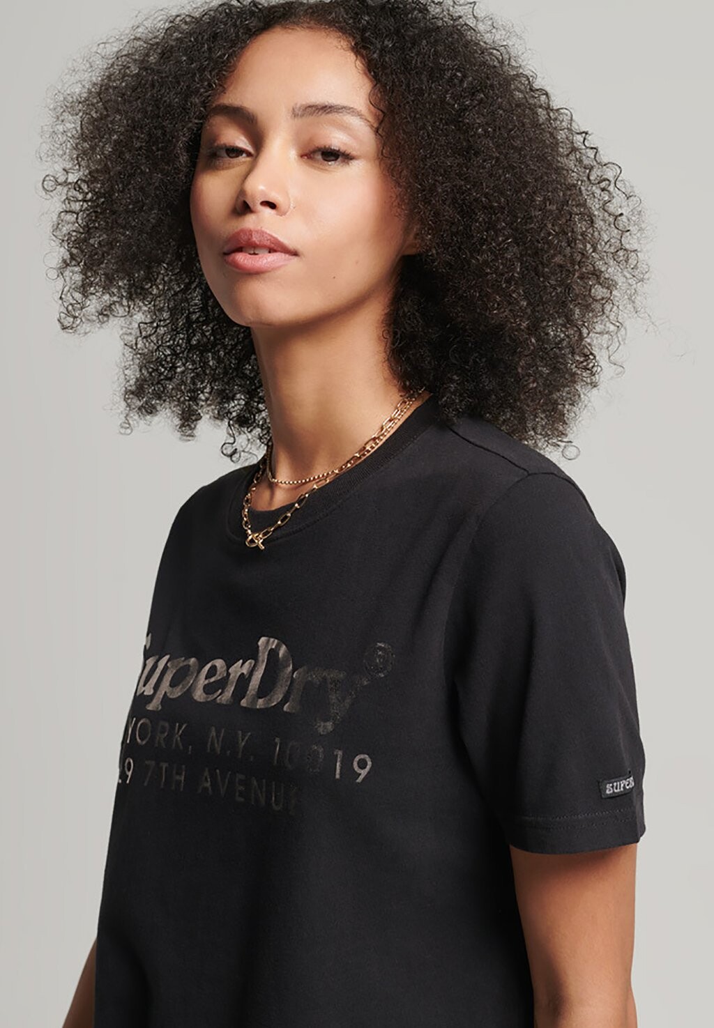 

Футболка с принтом Superdry, черный