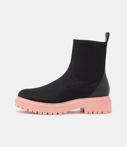 

Ботинки челси Michael Kors Comet Lug Bootie Stivaletti, черный/розовый