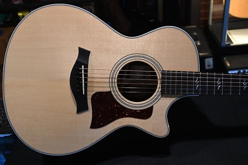 

Тейлор 412ce-R натуральный #2015 Taylor