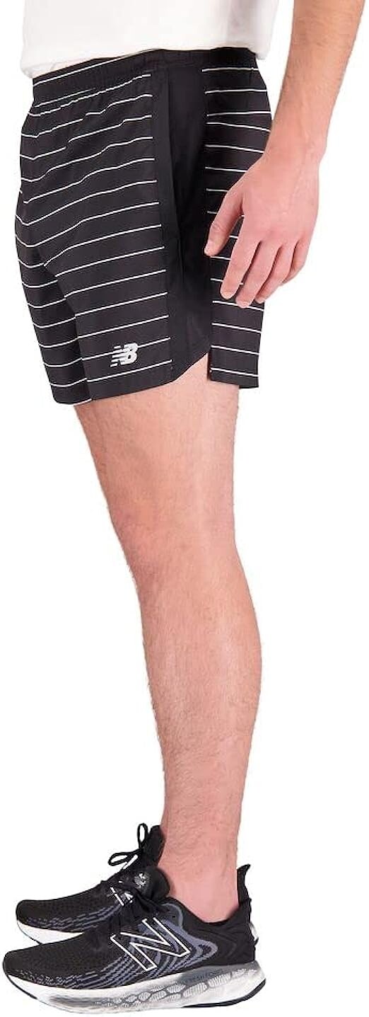 

New Balance Men's Accelerate 5 Inch Short, черный