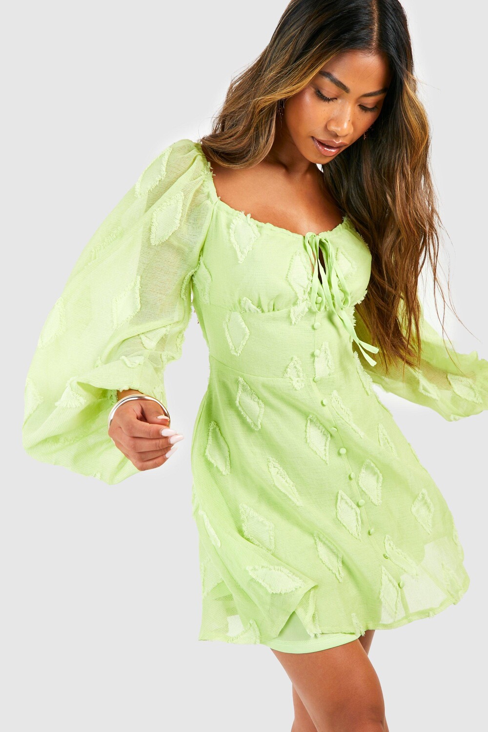 

Платье с пуховыми рукавами Boohoo, лаймовый