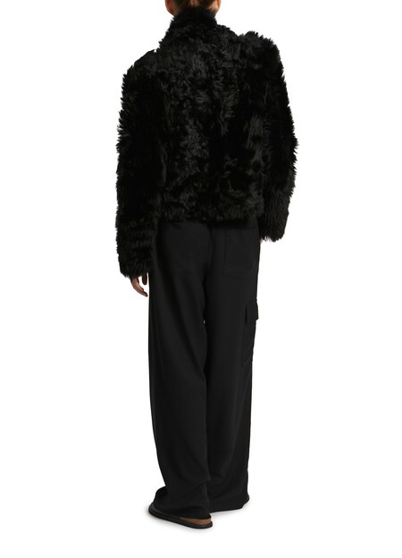 

Укороченная куртка из тосканской кожи ягненка Yves Salomon, темно-серый