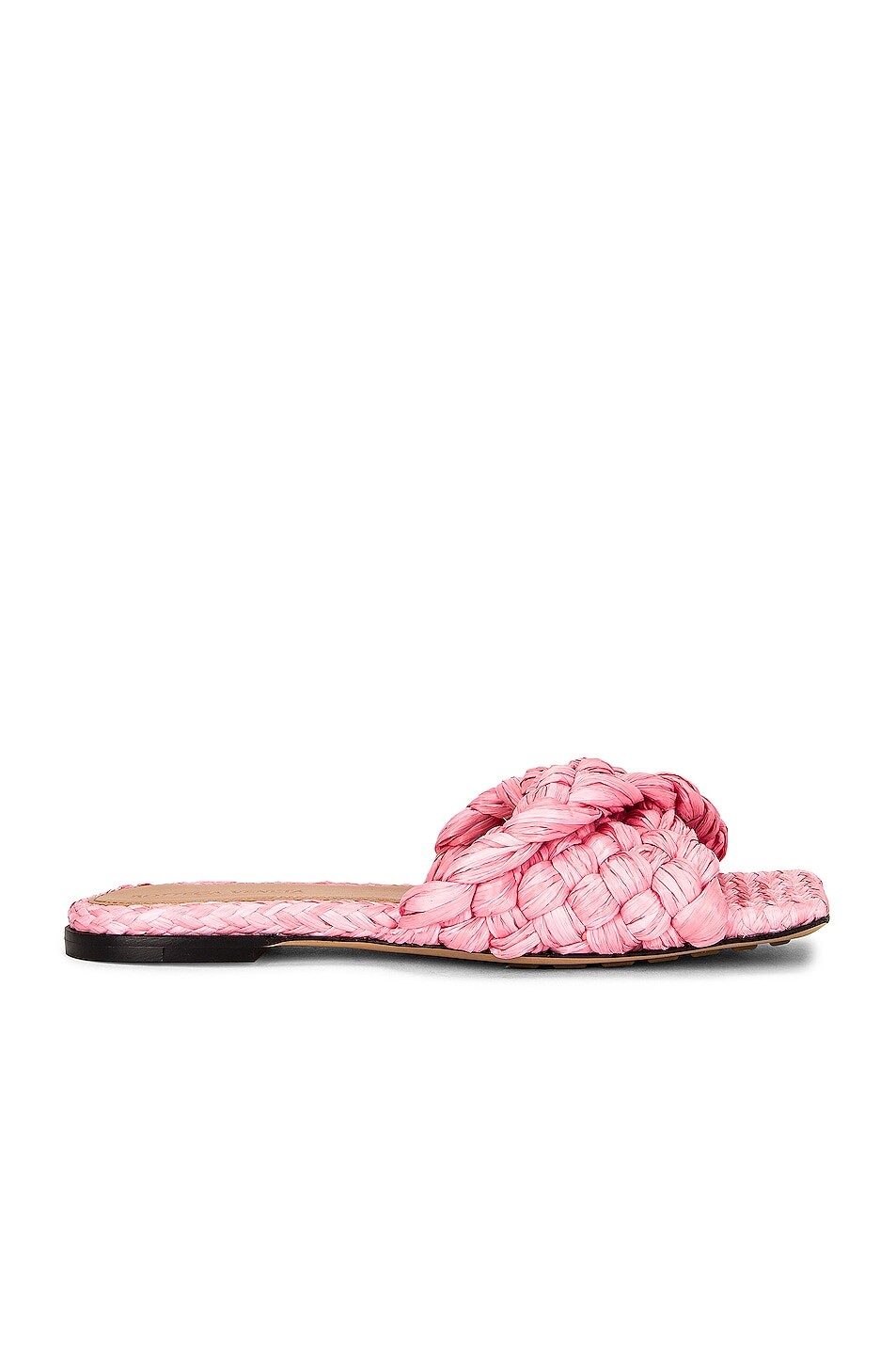 

Сандалии Bottega Veneta Raffia Stretch Flat Mules, цвет Blossom
