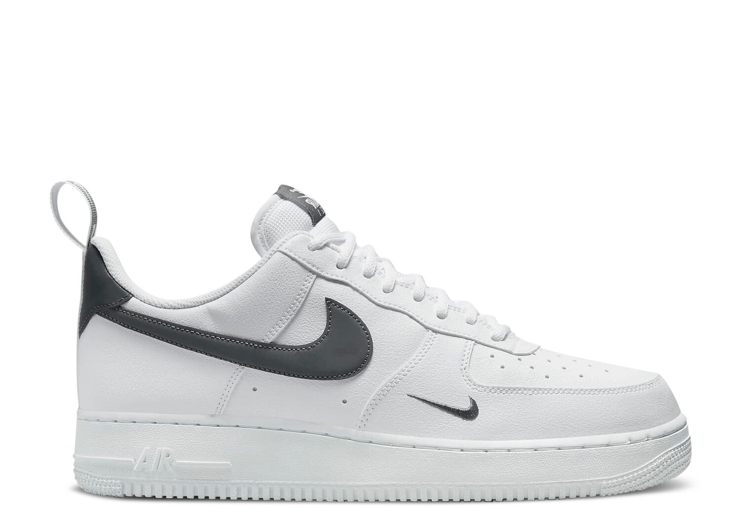 

Кроссовки Nike Air Force 1 '07 Lv8 Ut 'White Metallic Dark Grey', белый