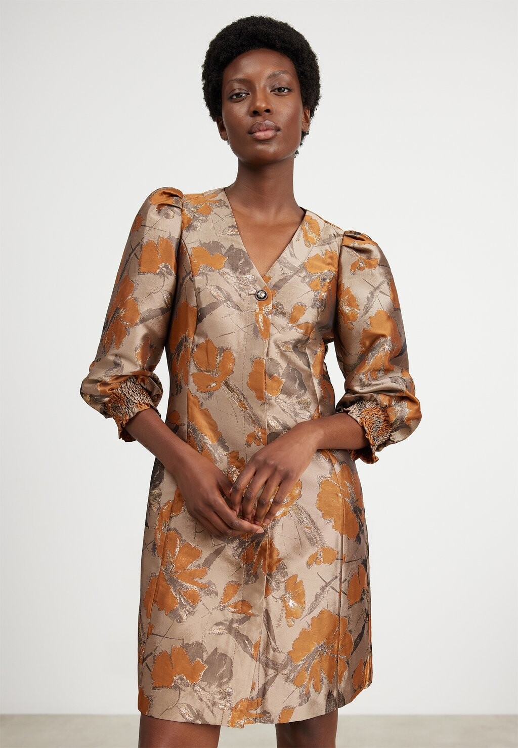 

Коктейльное платье / Вечернее платье WHIRLINGBBAMARU DRESS Bruuns Bazaar, коричневый