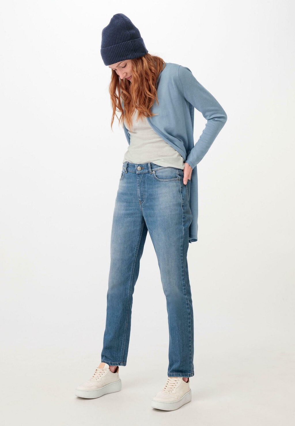 

Джинсы прямого кроя BEA HIGH RISE STRAIGHT CROPPED hessnatur, синий