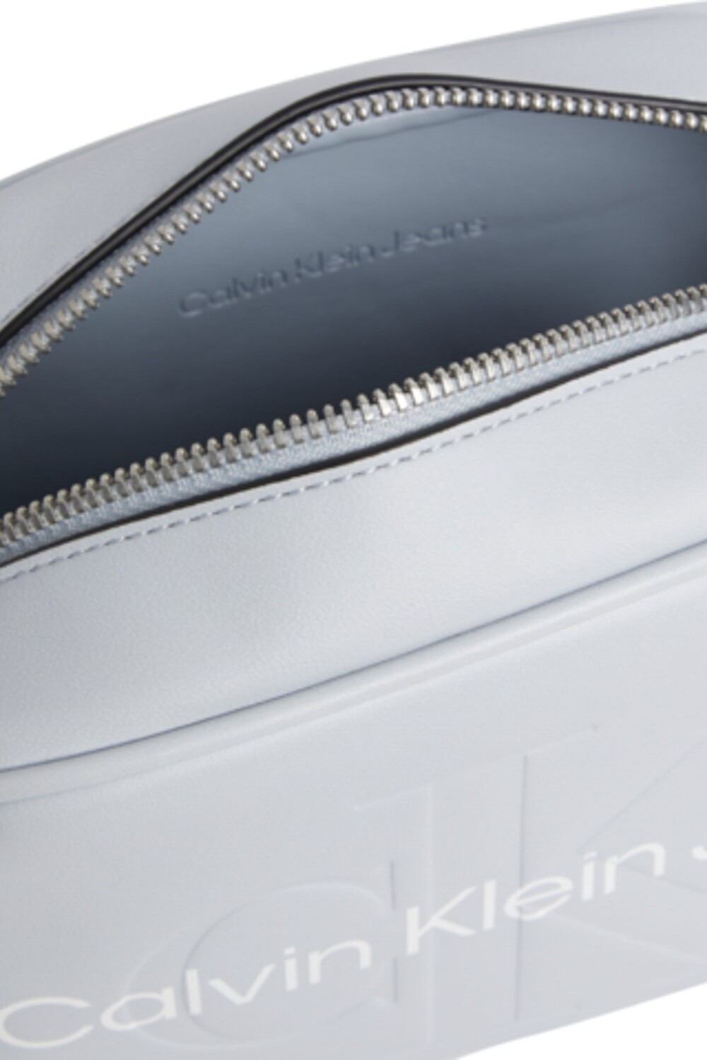 

Синяя женская сумка через плечо 13x19,5x5 на молнии Calvin Klein, синий