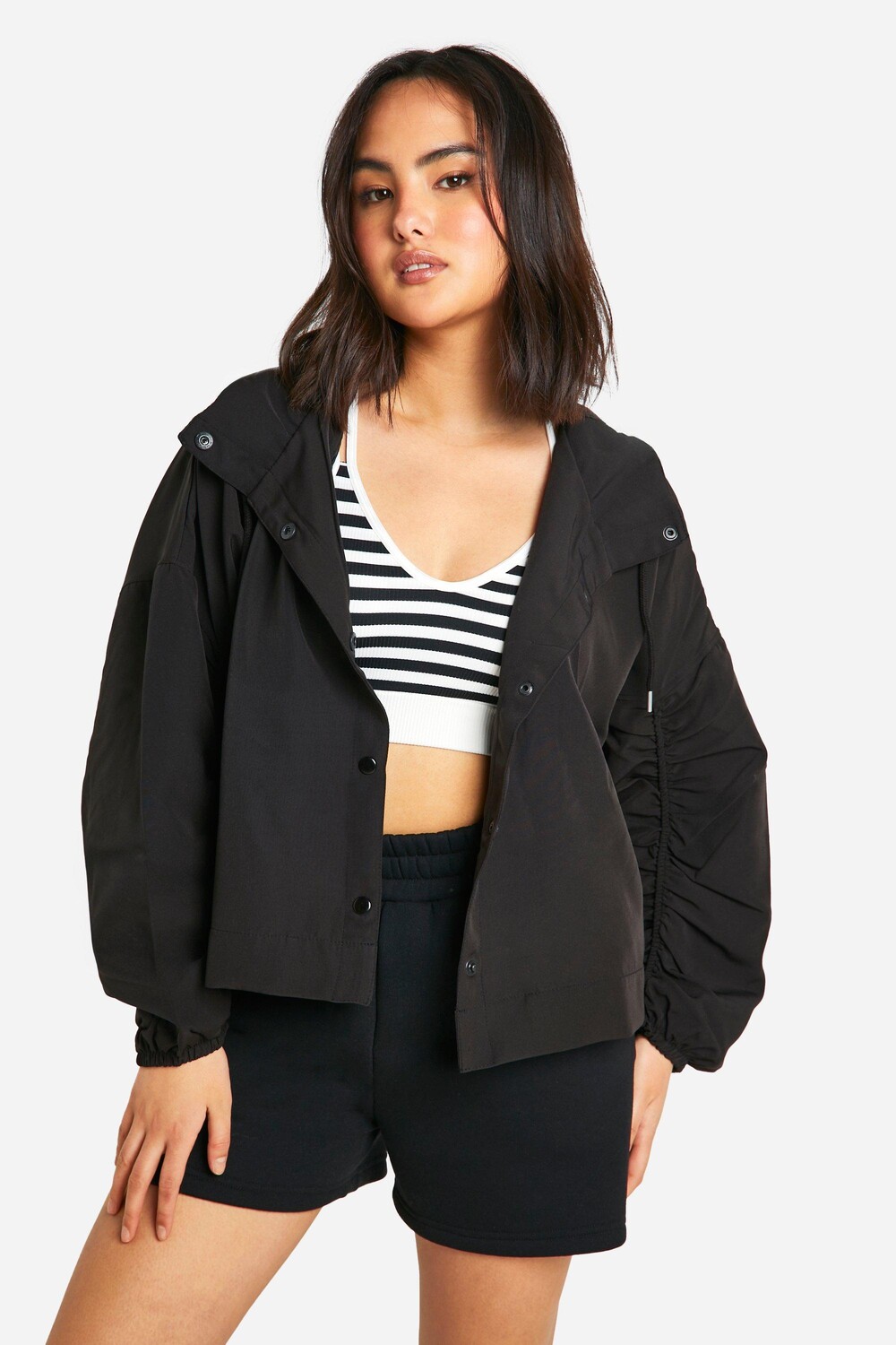 

Куртка с капюшоном и карманами boohoo, черный
