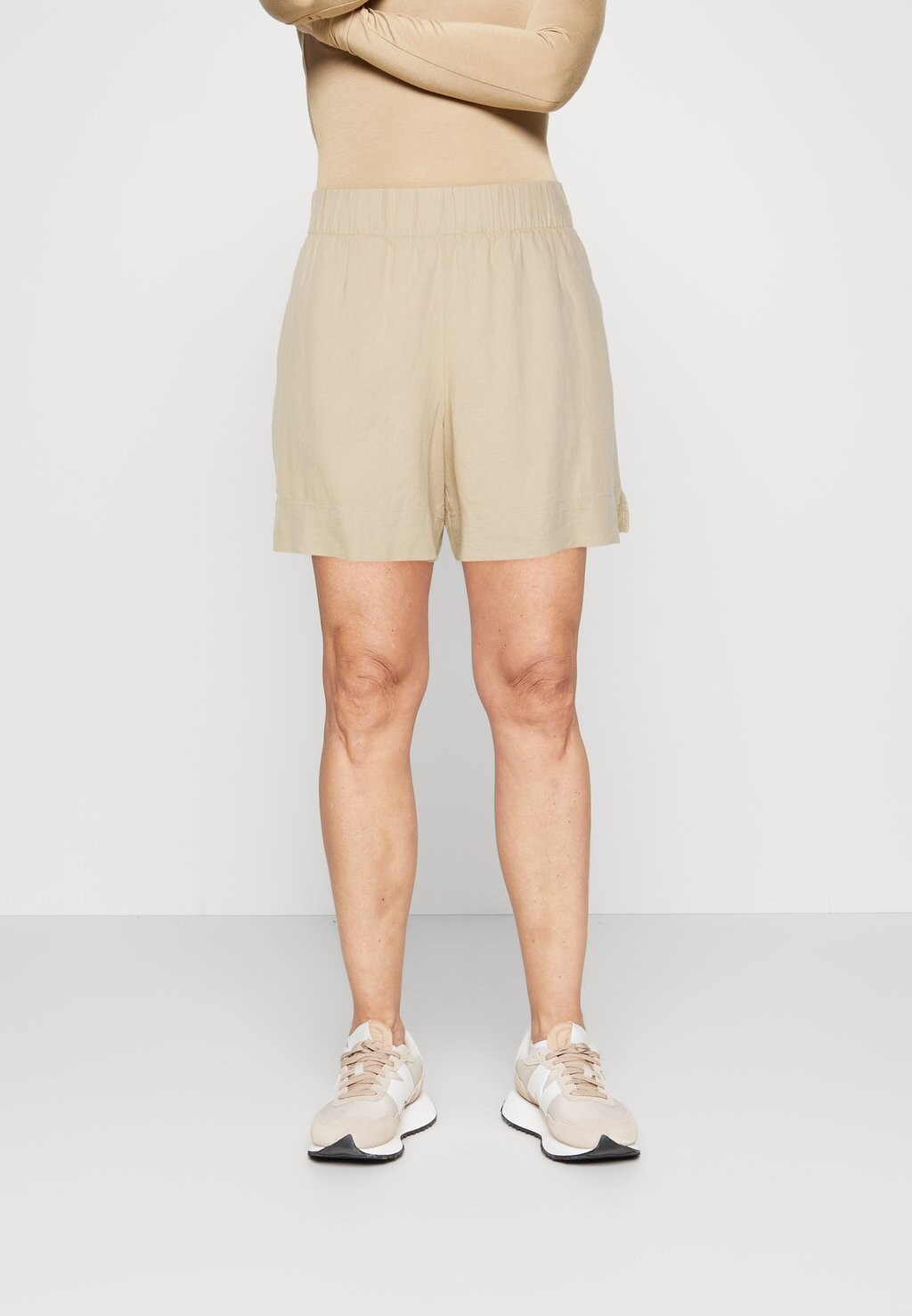 

Шорты GAP