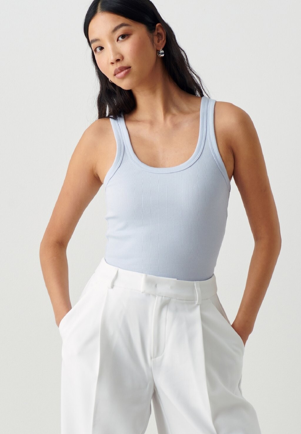 

Топ Gina Tricot, синий