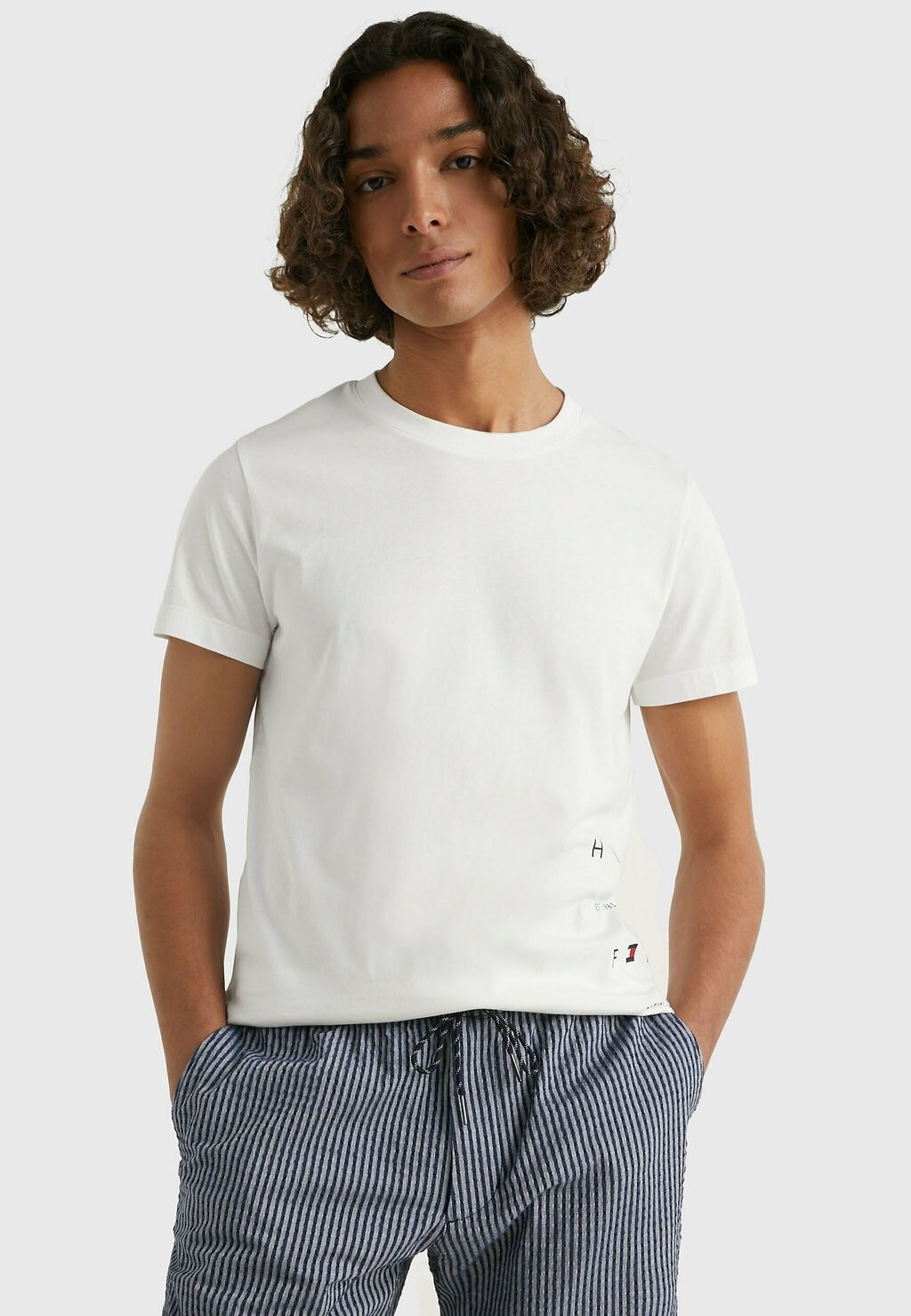 

Футболка с принтом Tommy Hilfiger, белый