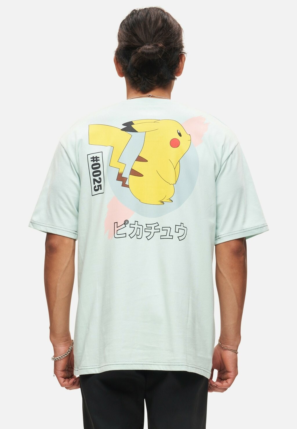 

Футболка с принтом Pokemon Pikachu Moves Re:Covered, цвет sage