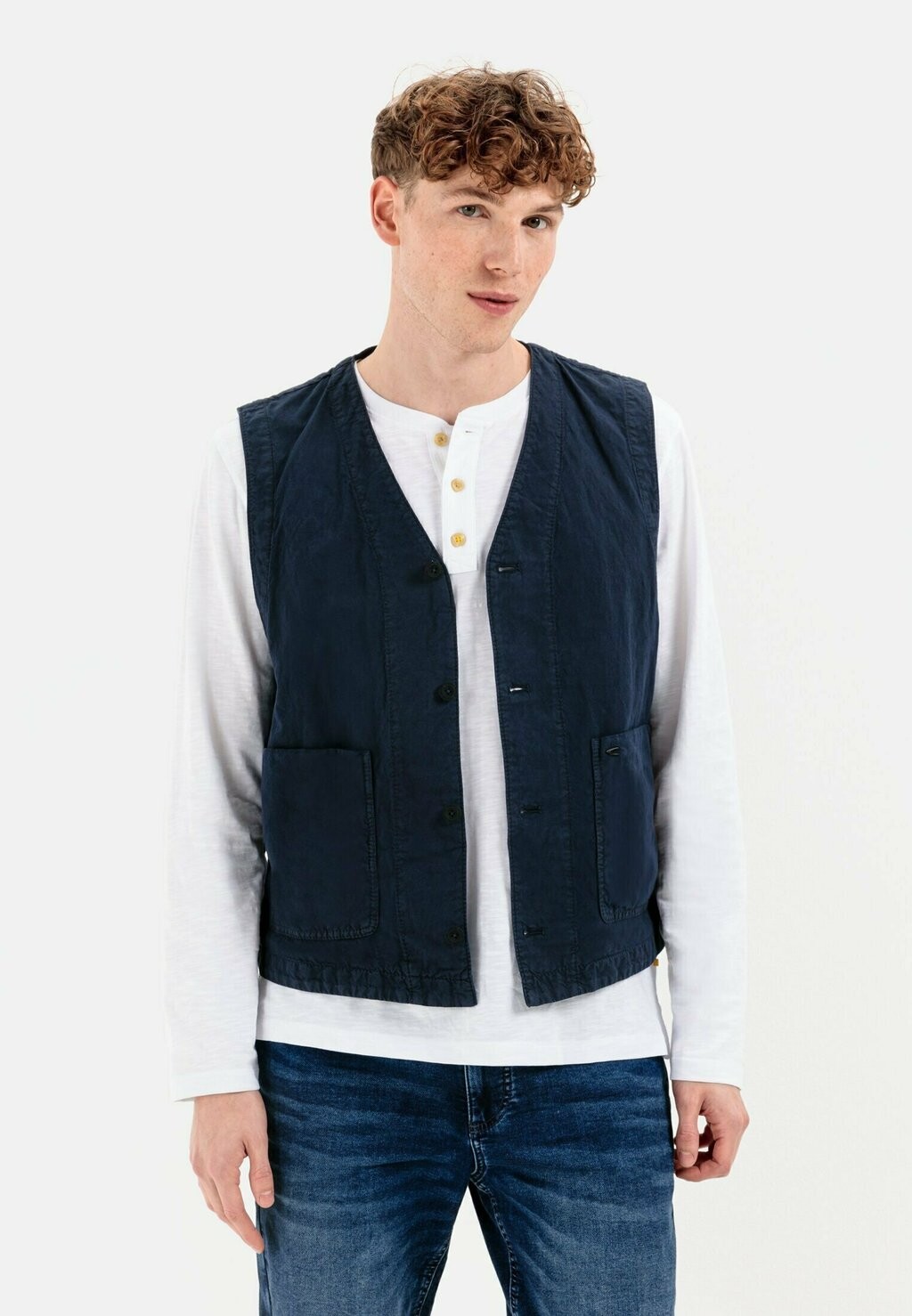 

Жилет camel active