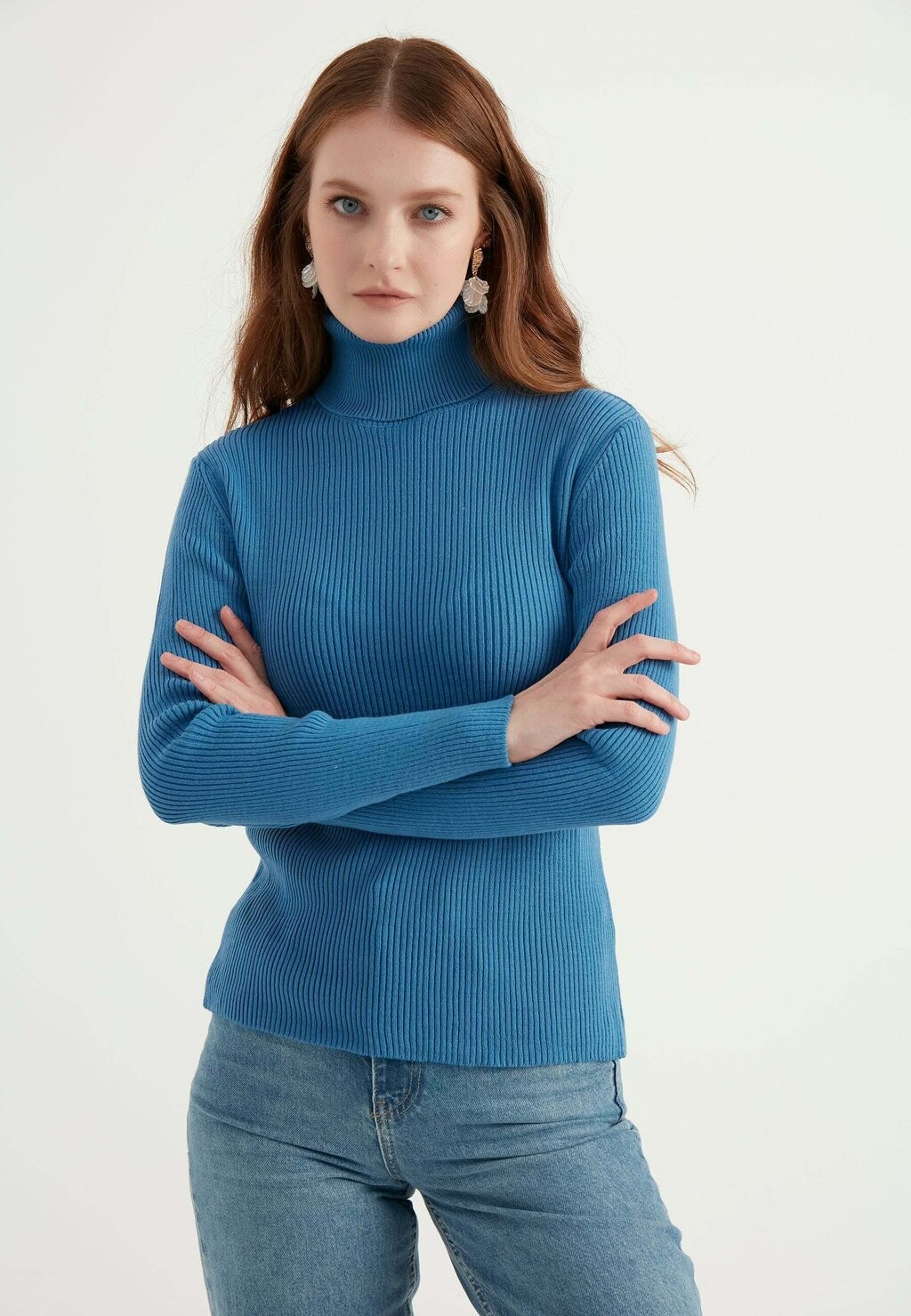 

Вязаный свитер BASIC TURTLENECK Herita, цвет royal blue