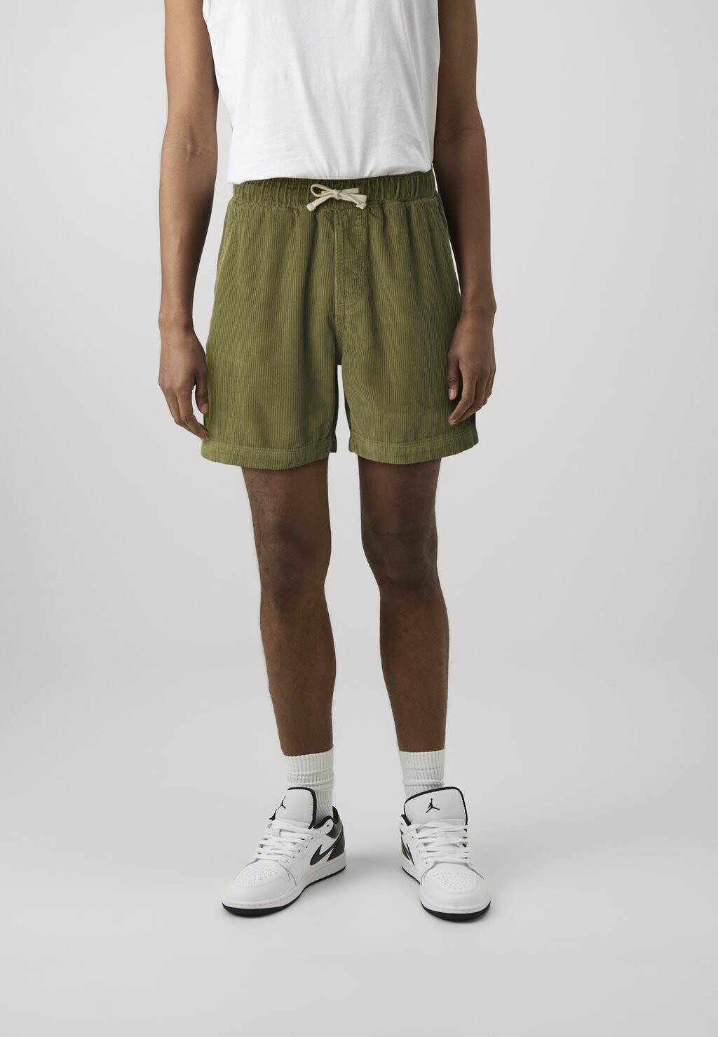 

Шорты BDG Urban Outfitters, зеленый