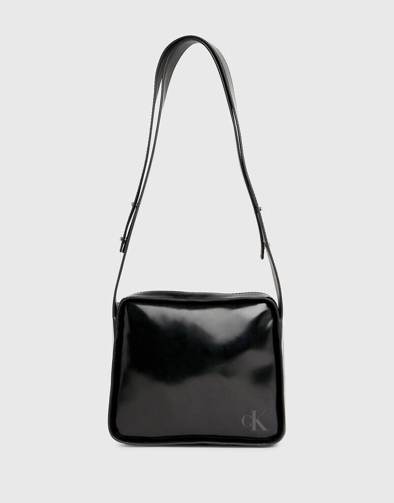 

Черная сумка через плечо Calvin Klein Ck