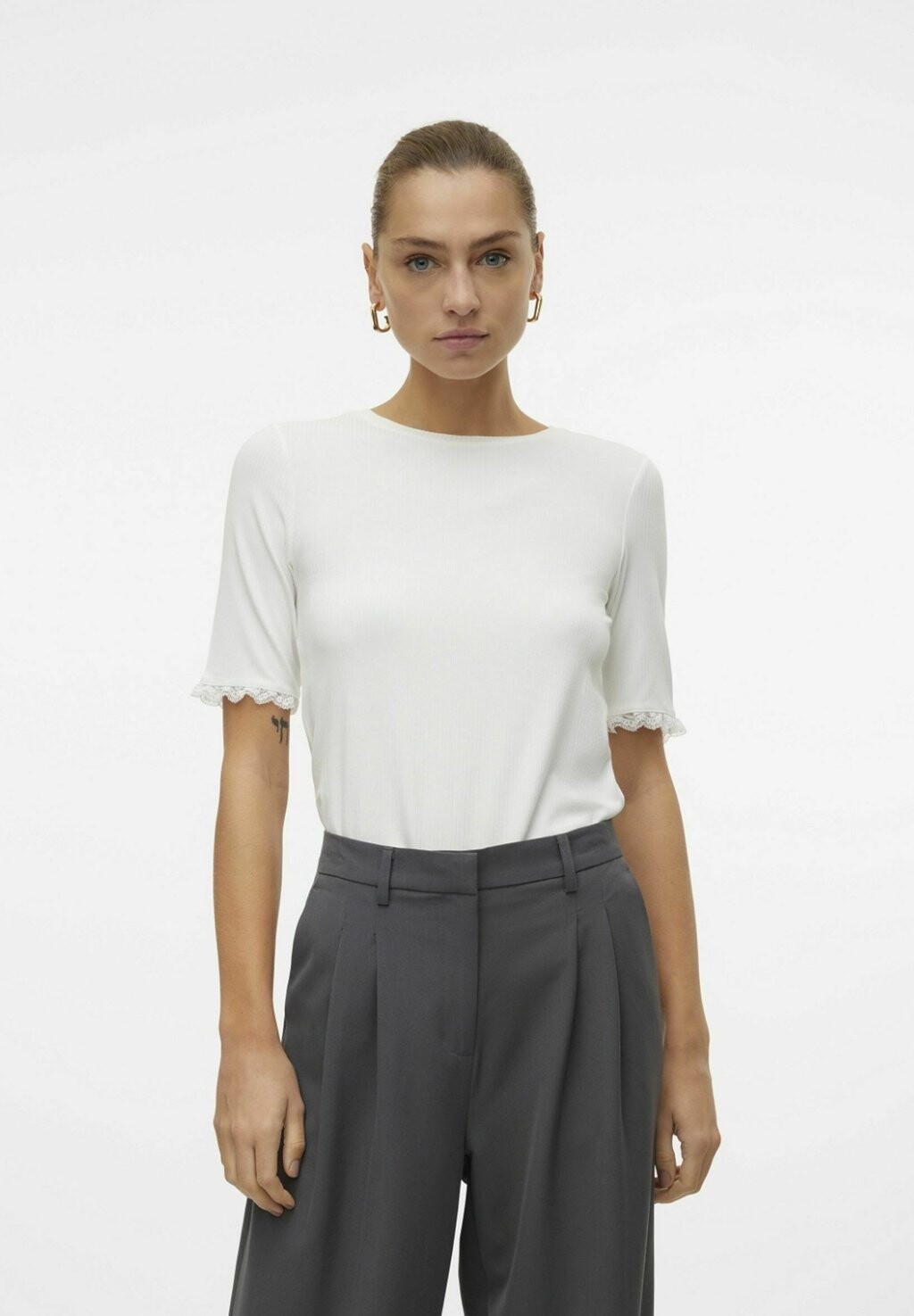 

Футболка базовая DALIA Vero Moda, цвет snow white