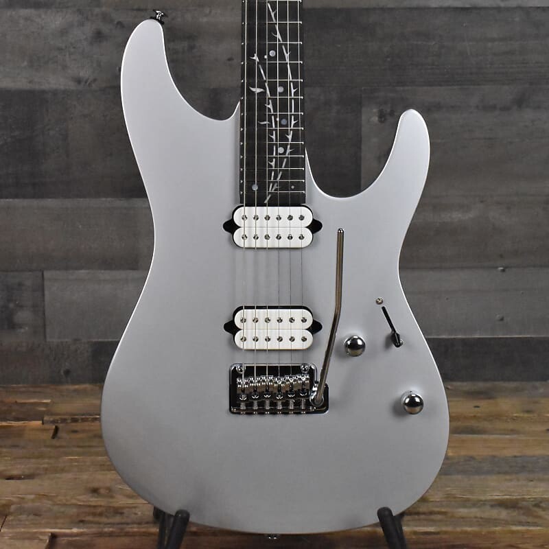 

Электрогитара Ibanez TOD10 Tim Henson - Silver with Gig Bag