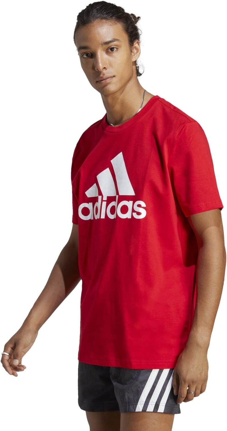 

Футболка с короткими рукавами Badge Of Sport adidas, цвет Better Scarlet