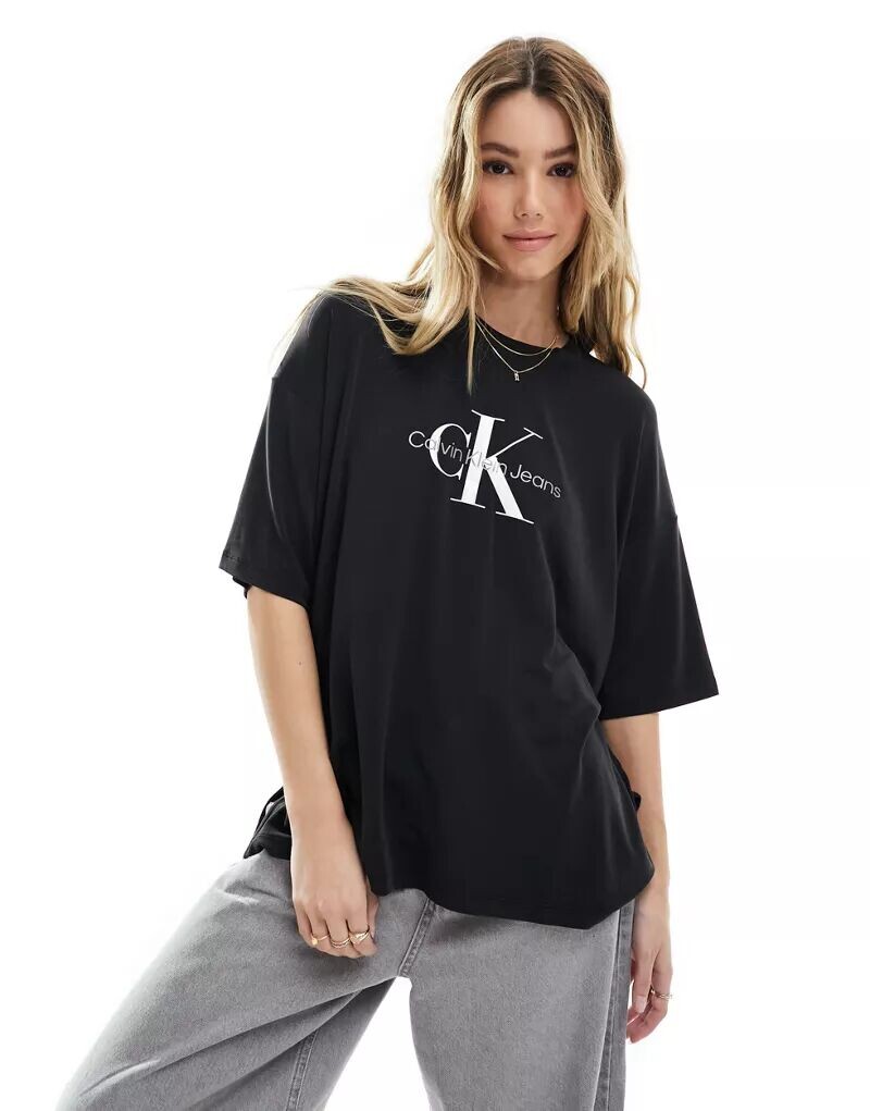 

Черная футболка бойфренда с монограммой Calvin Klein Ck