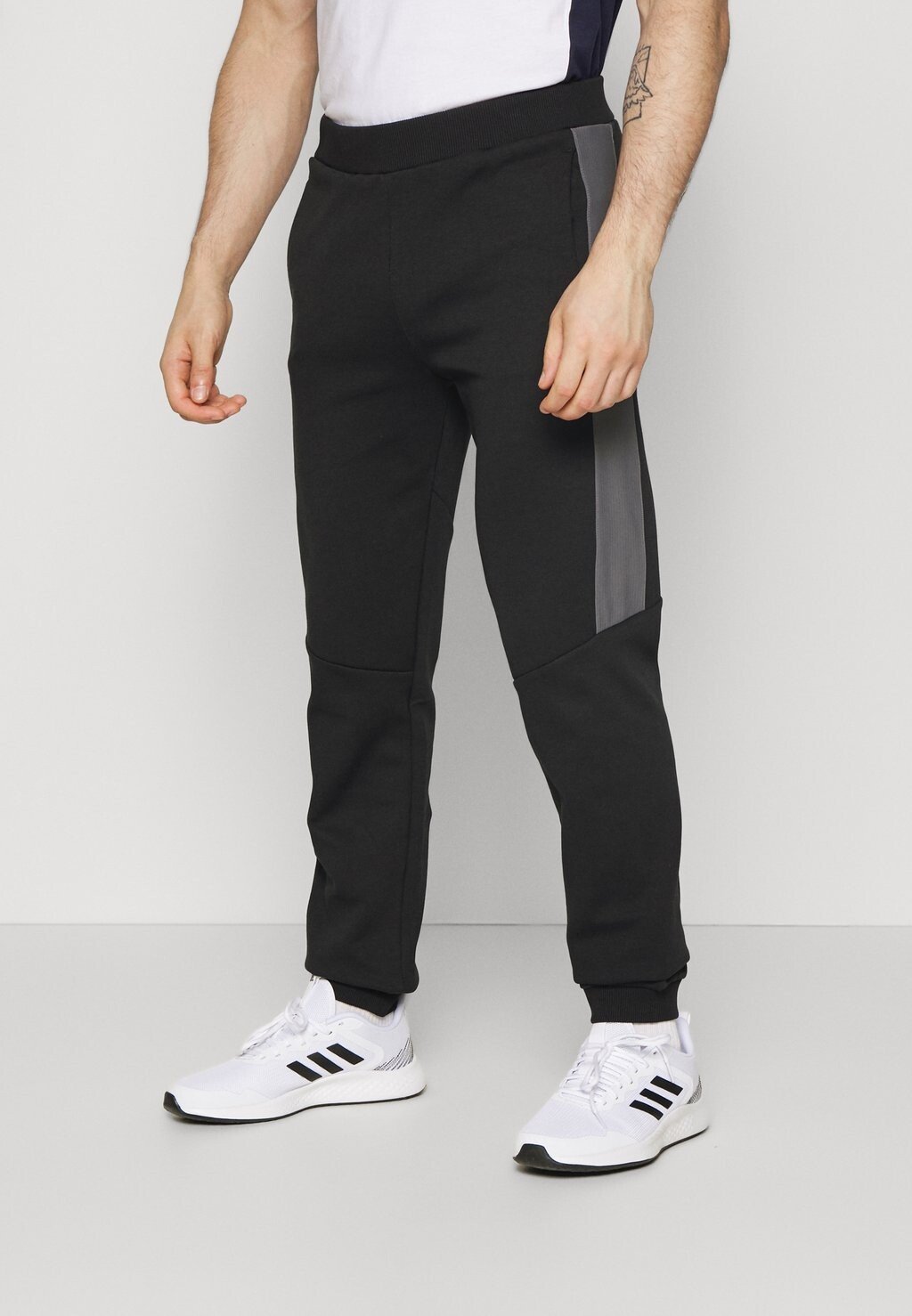 

Спортивные брюки ROSENHEIM SLIM FIT PANTS Fila, black beauty/irongate