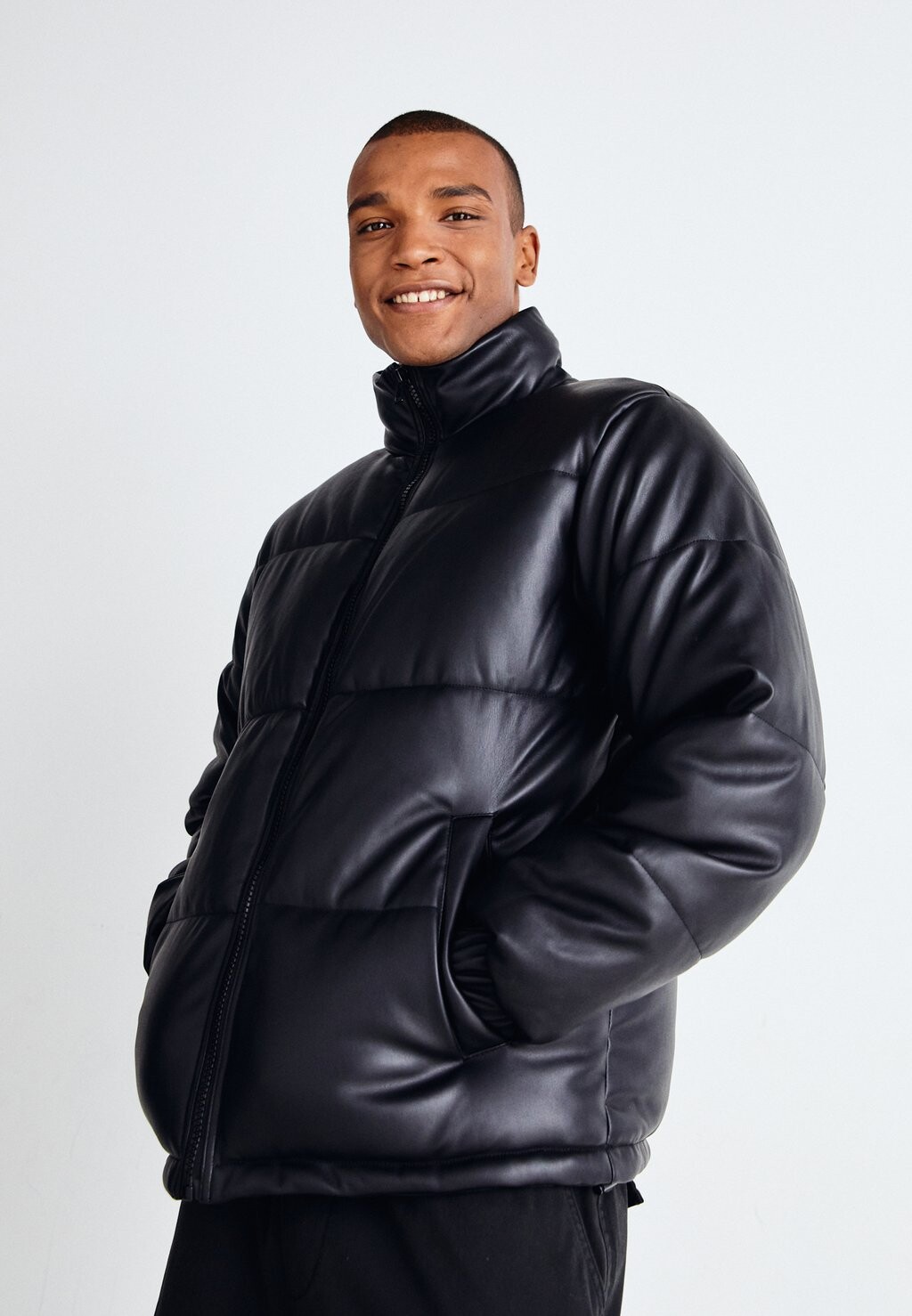 

Куртка из синтетической кожи Only & Sons ONSTUNE PUFFER JACKET, черный