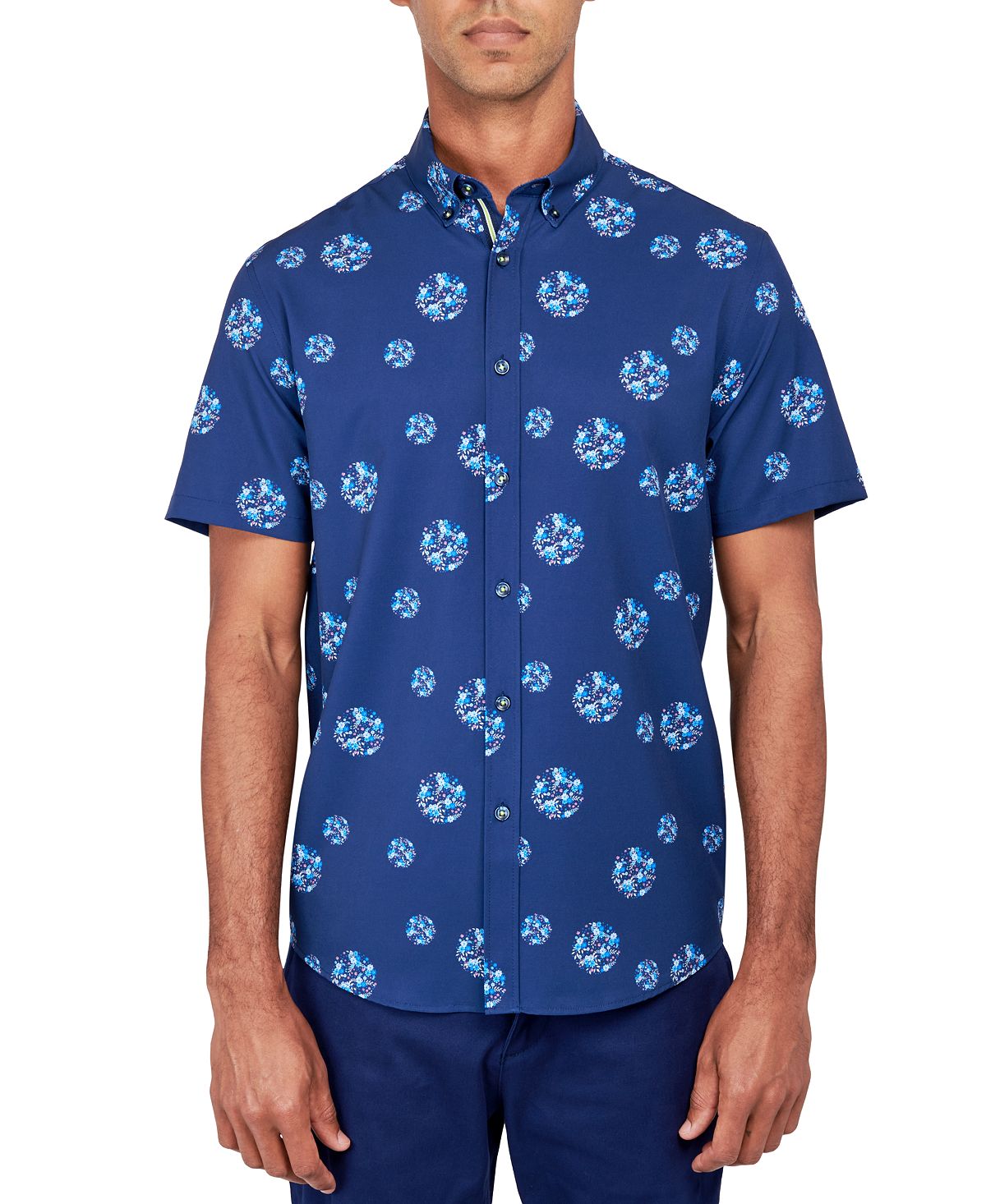цена Мужская рубашка на пуговицах обычного кроя без утюга с цветочным принтом и круглым вырезом Society of Threads