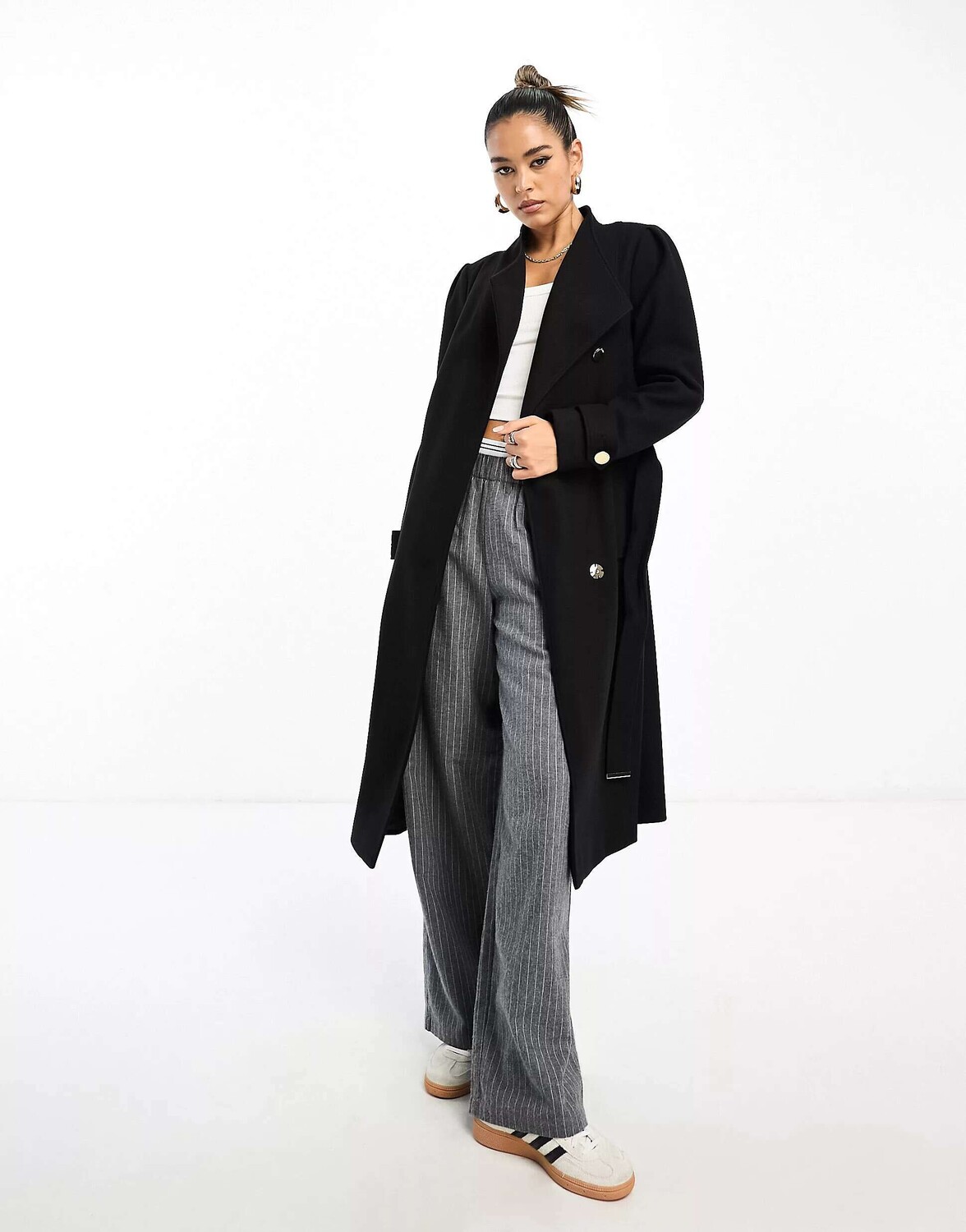 

Черное шерстяное пальто макси с запахом River Island