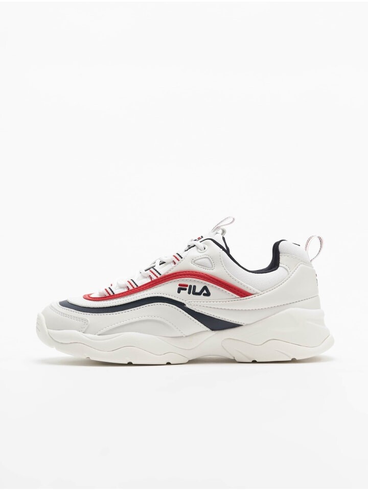 

Кроссовки на шнуровке Fila, цвет white/navy/red