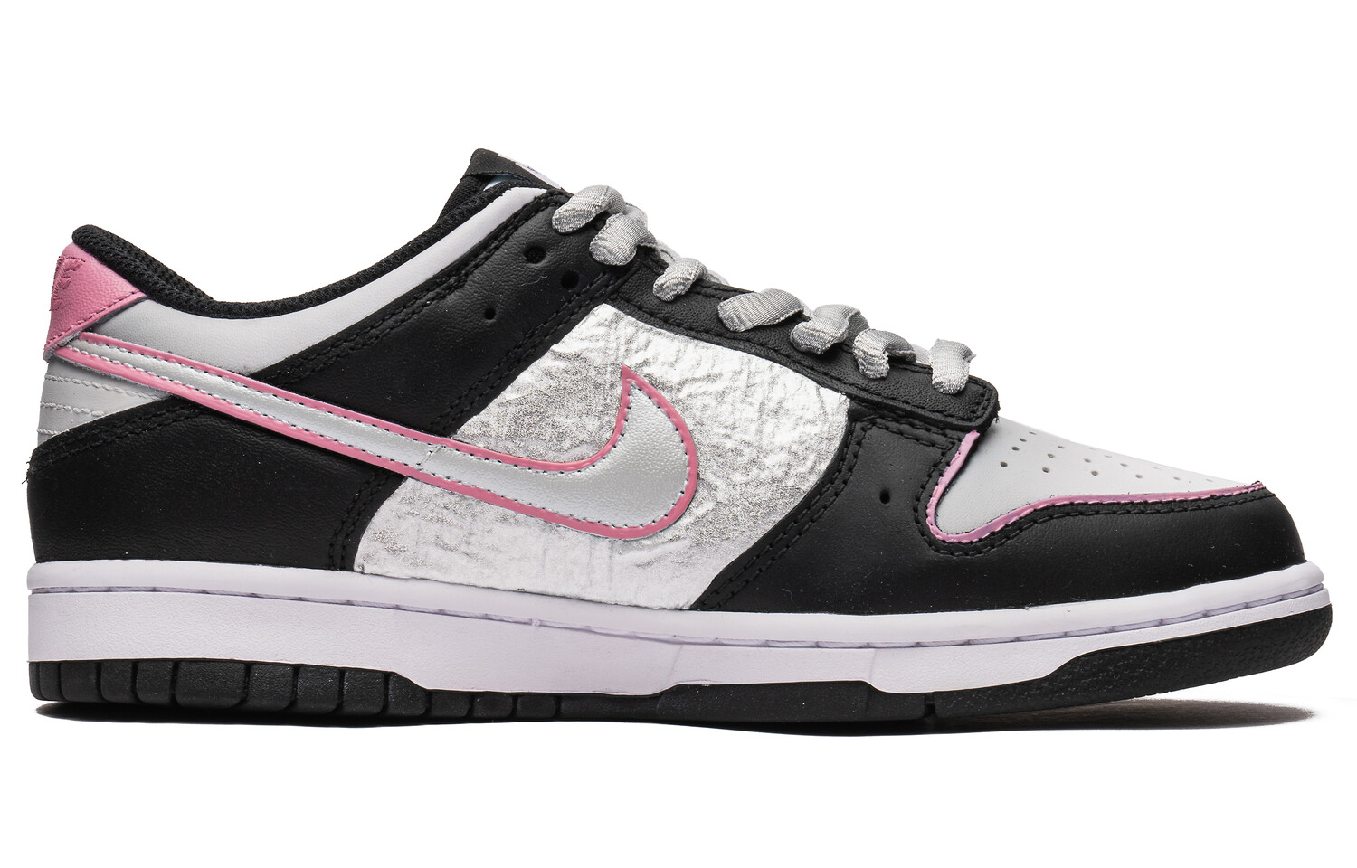 

Кроссовки Nike Dunk Skateboarding Shoes Women's Low-top Black, черный