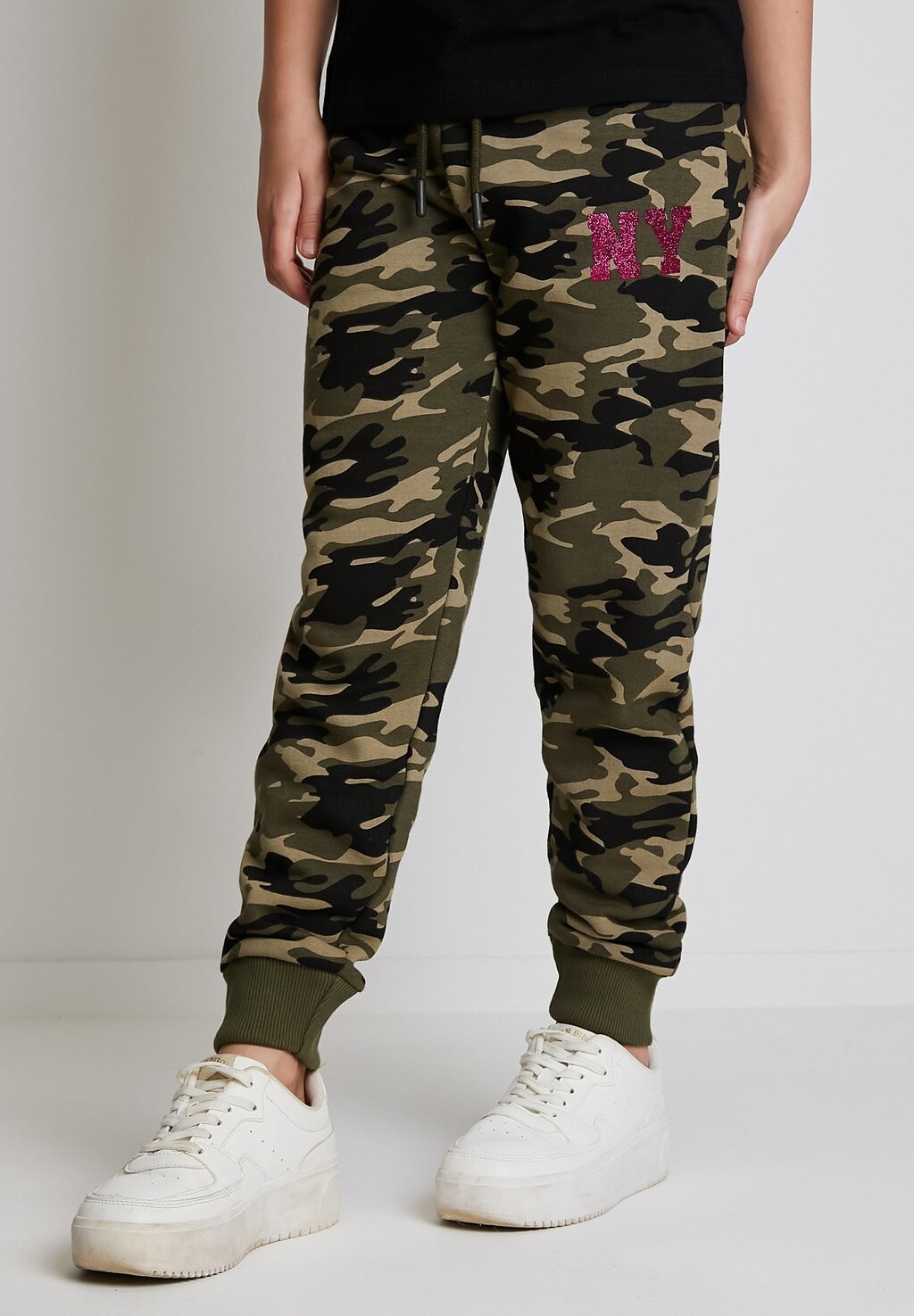 

Спортивные брюки MELISSA Threadgirls, цвет khaki