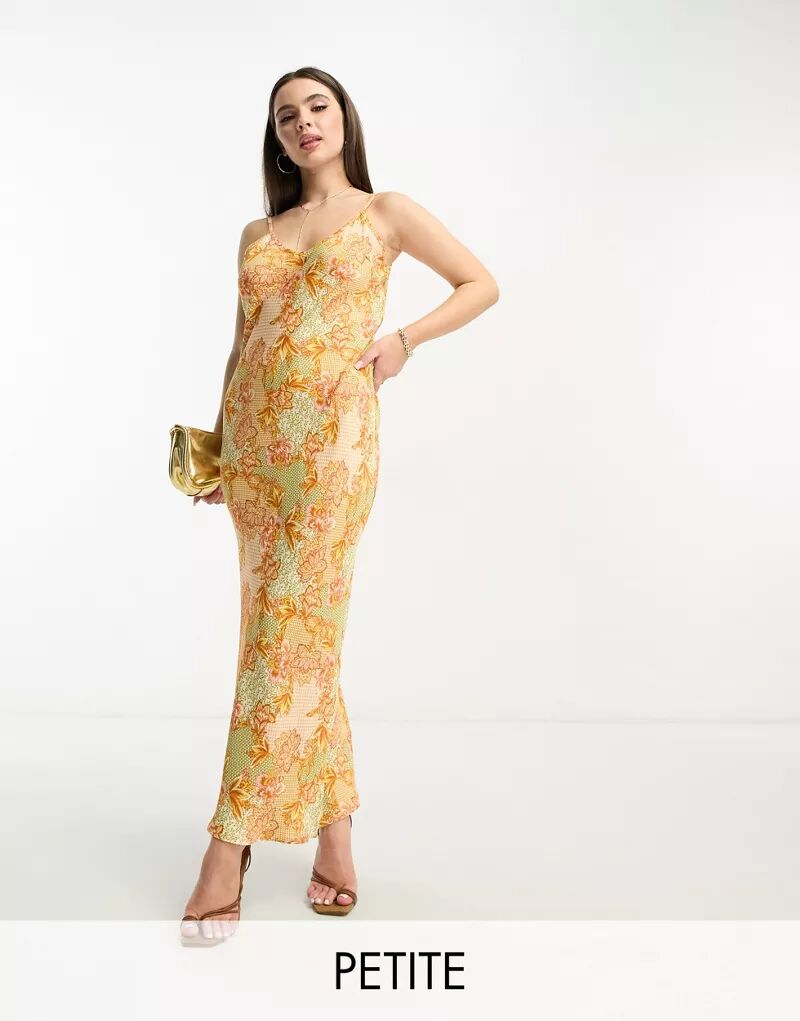 Атласное платье макси с роскошным золотистым цветочным принтом Never Fully Dressed Petite