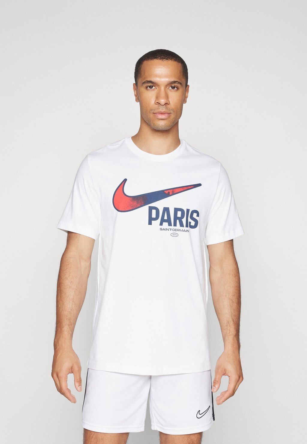 

Футболка с набивным рисунком Paris St Germain Tee Nike, белая