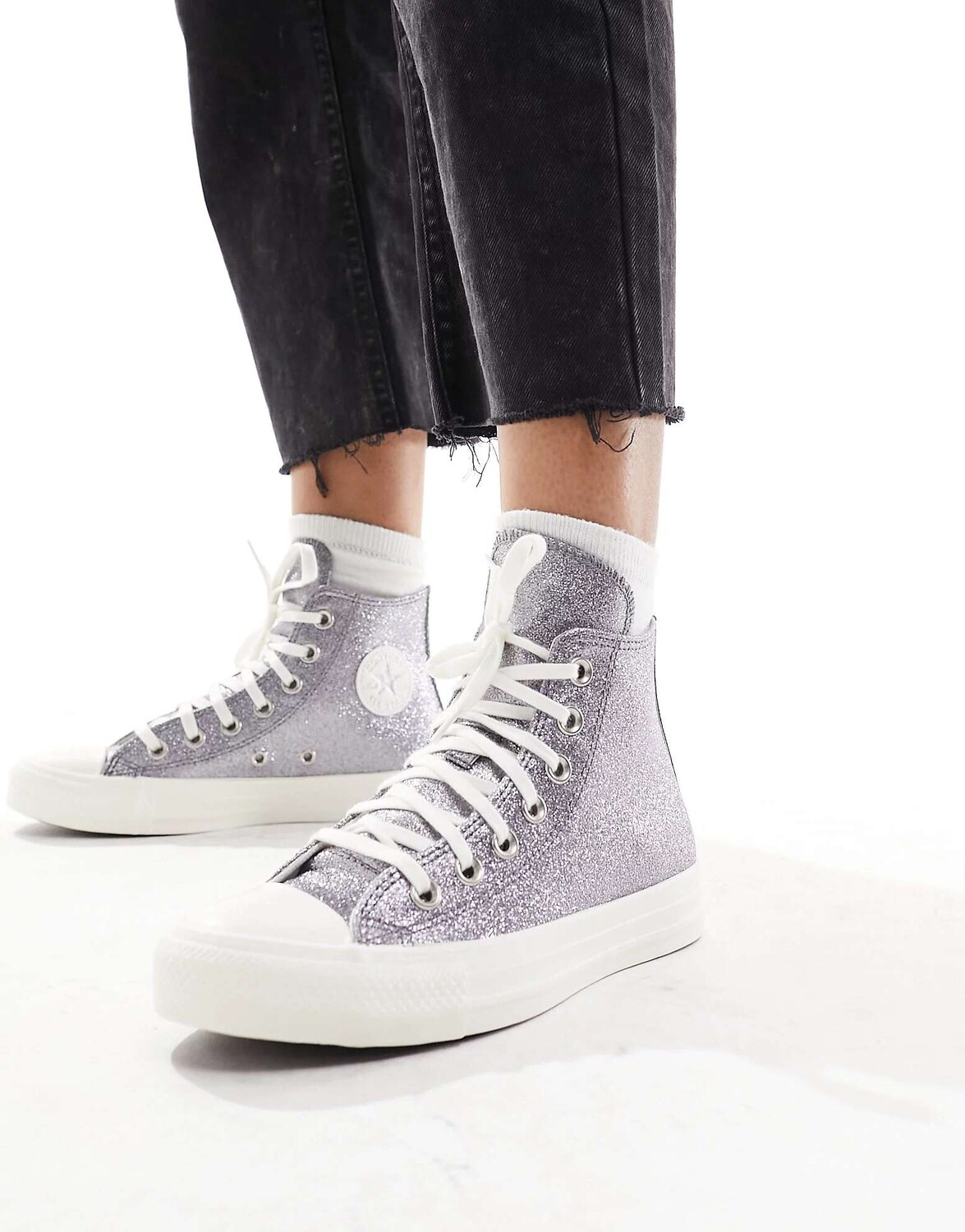 

Серебристые кроссовки с блестками Converse Chuck Taylor All Star Hi