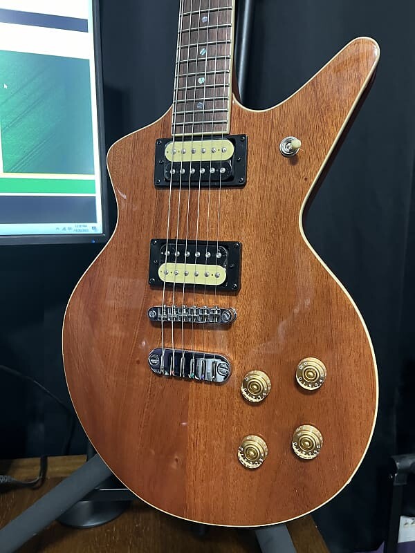 

Электрогитара Dean Cadillac 1980 - Natural Mahogany