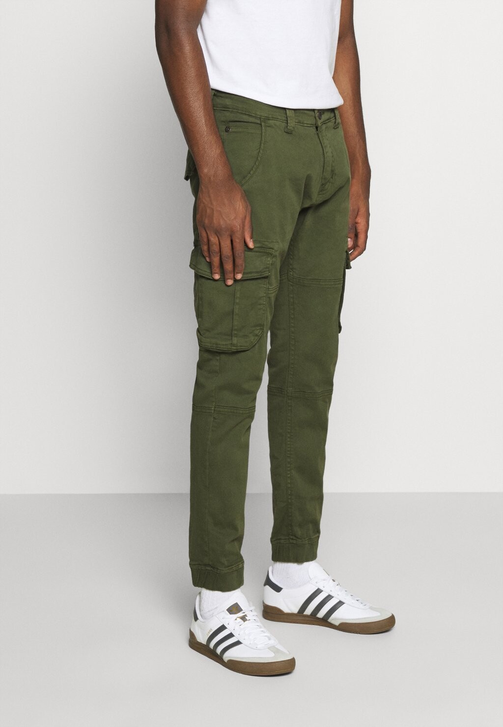 

Брюки карго Army Pant Alpha Industries, цвет dark olive