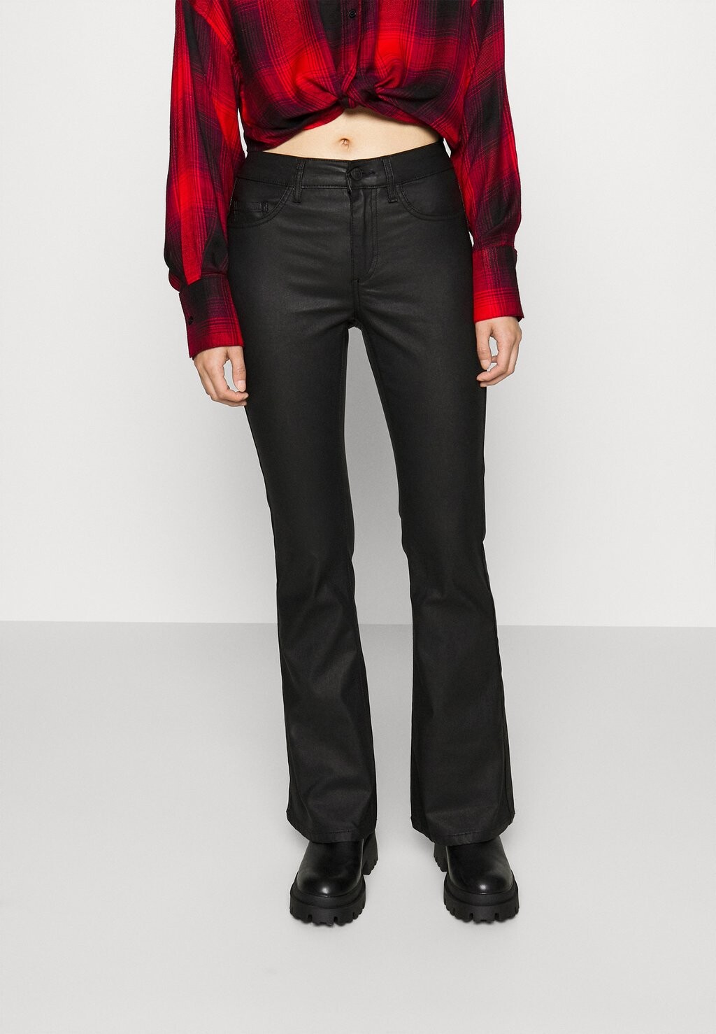 

Брюки Onlblush Flared ONLY Petite, черный