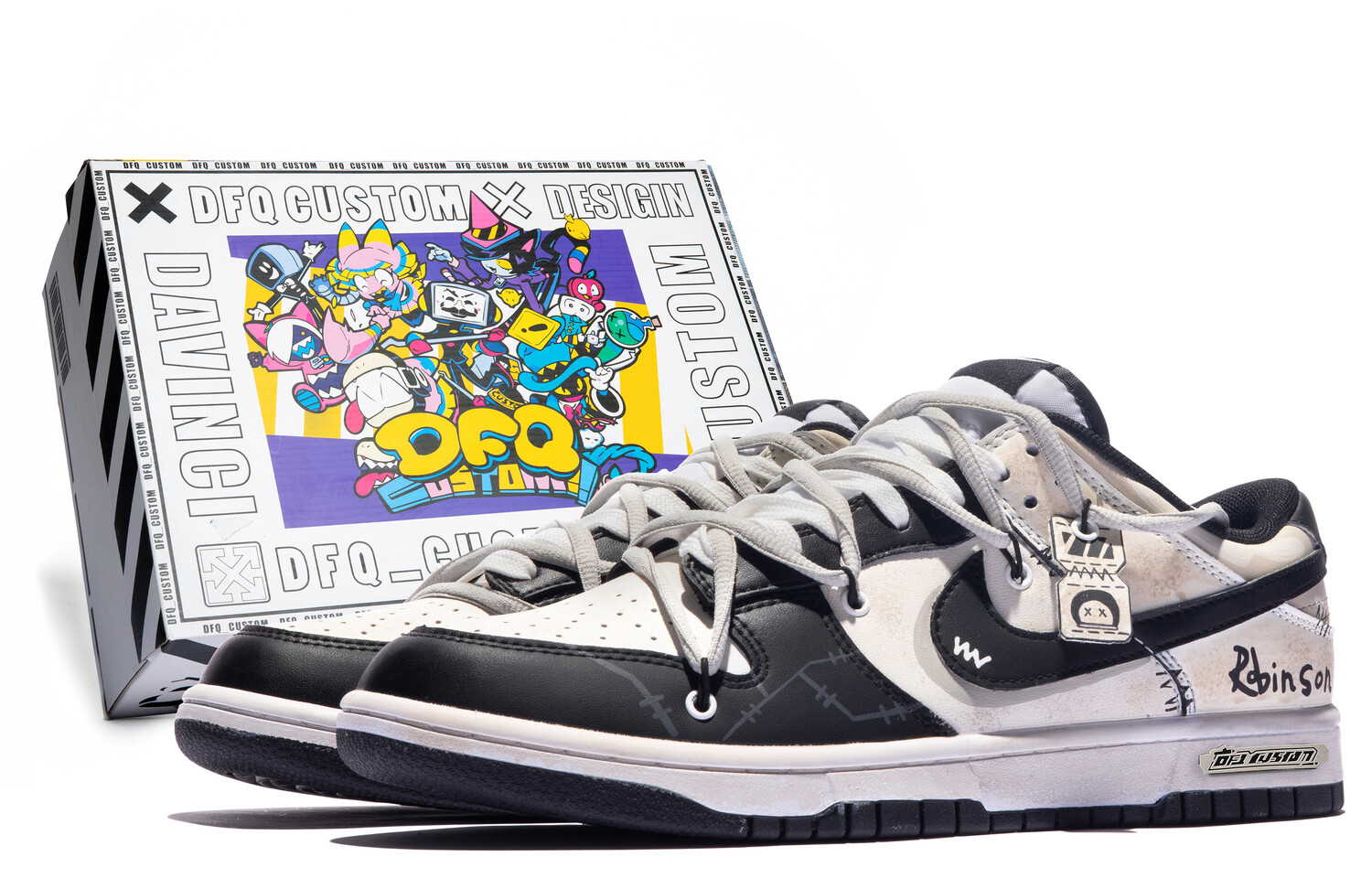 

Женские туфли Nike Dunk Low Skate