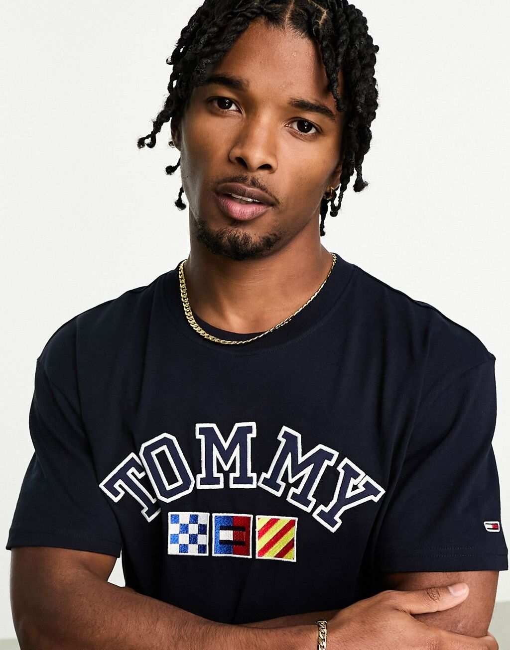 

Синяя футболка свободного кроя с короткими рукавами Tommy Jeans