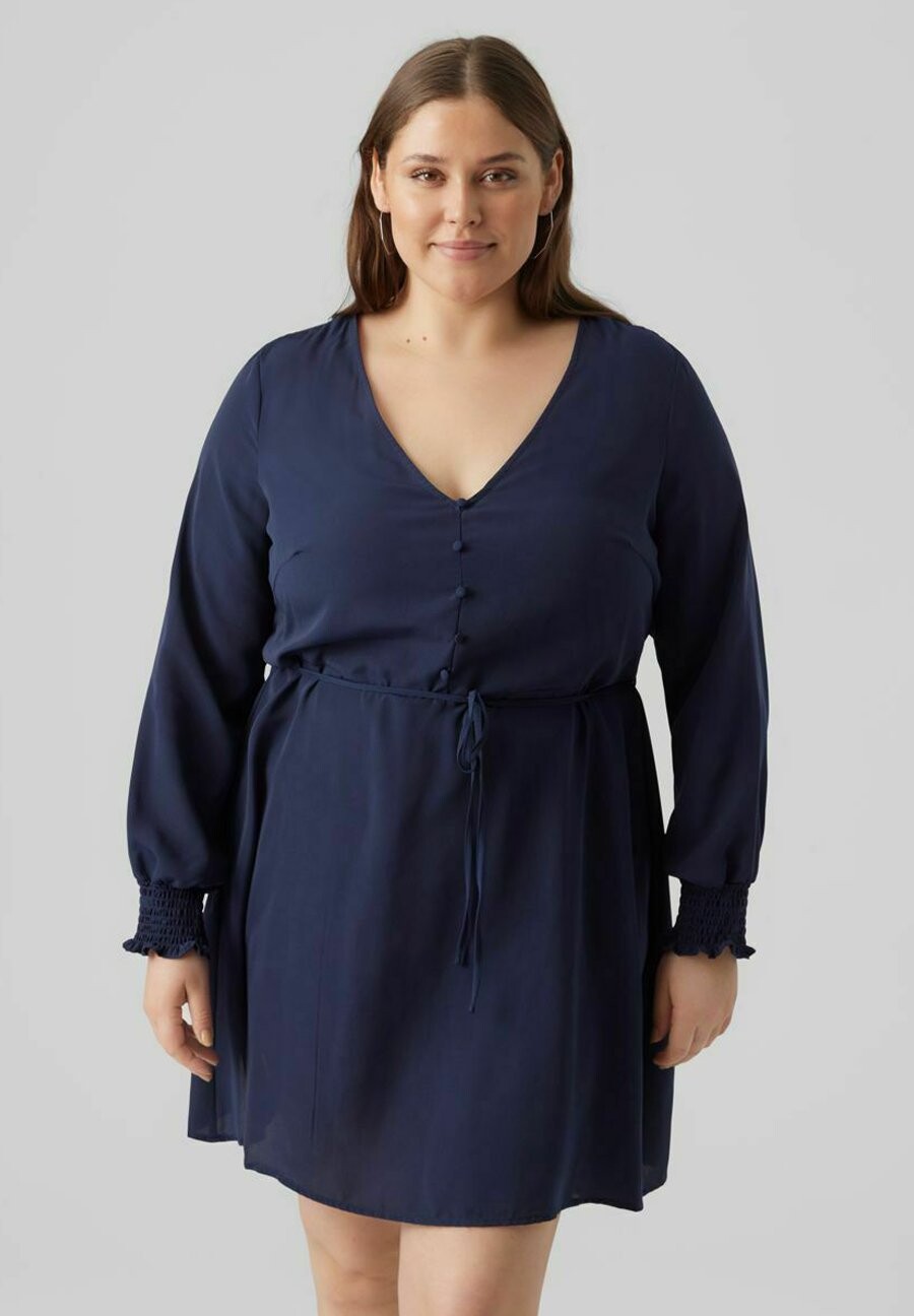 

Повседневное платье CURVE Vero Moda Curve, цвет navy blazer