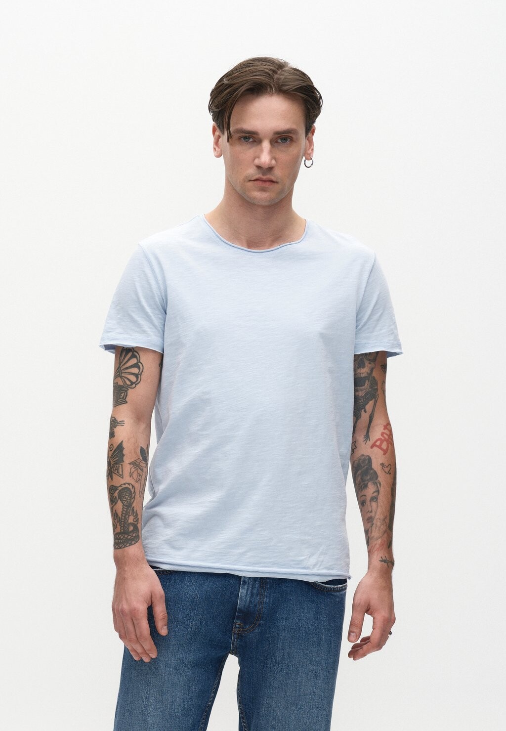 

Базовая футболка Konrad Gabba, цвет cashmere blue