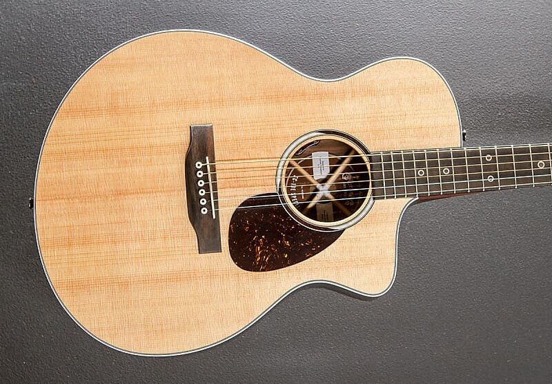 

Акустическая гитара Martin SC-13E Special - Natural