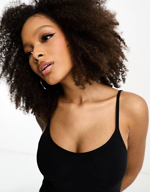 

Черное бесшовное боди на бретелях ASOS DESIGN