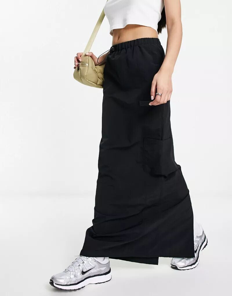 

Черная нейлоновая юбка-парашют макси ASOS Weekend Collective