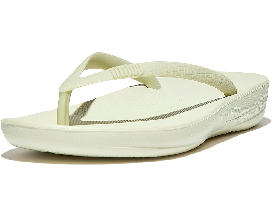

Сандалии FitFlop Iqushion Ergonomic Flip-Flop, цвет Minty Green