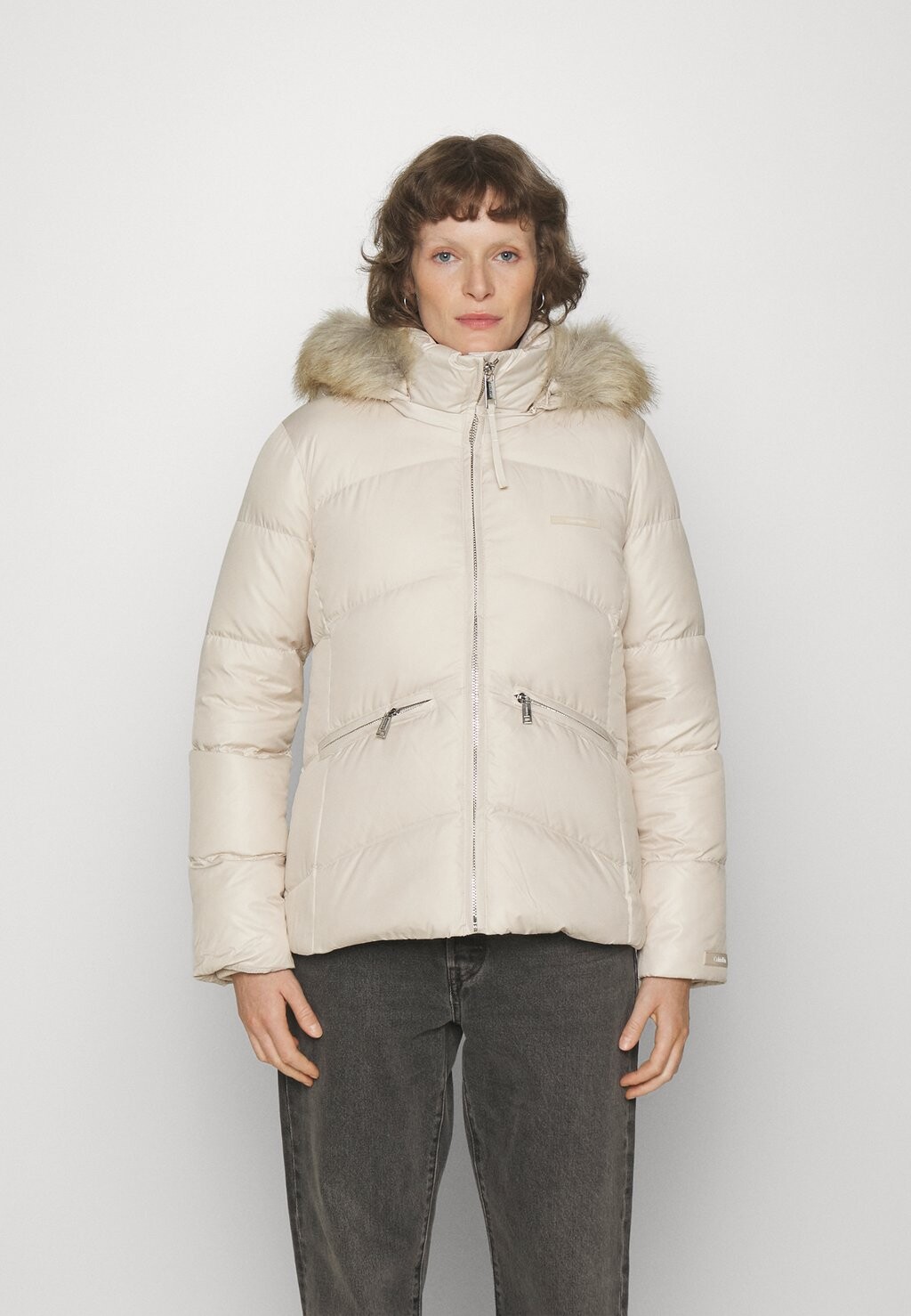 

Куртка Calvin Klein КУРТКА ESSENTIAL, цвет sandshell