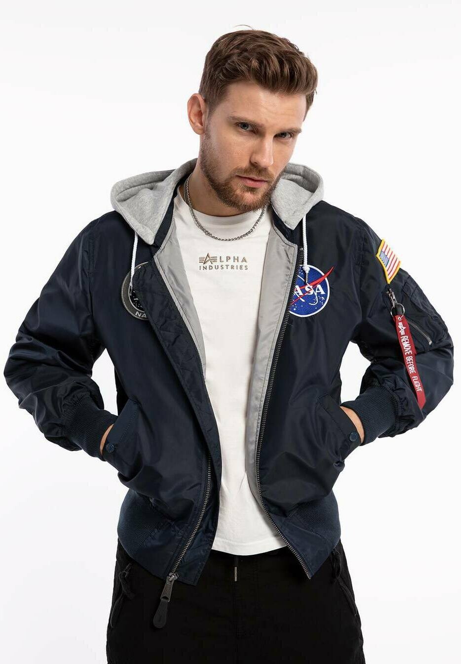 

Легкая куртка Alpha Industries
